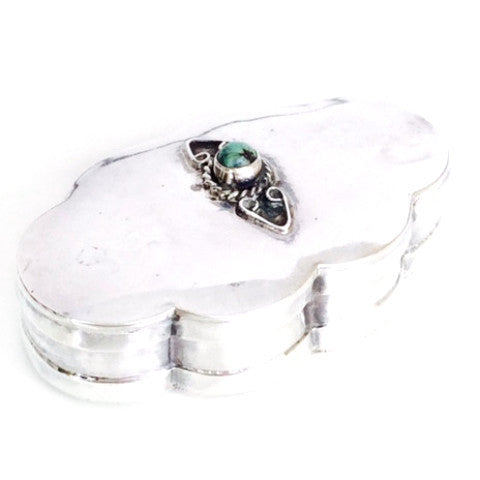 Cora Vintage Silver Scalloped Pill Box